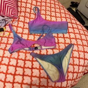 Xs triangl bikini !!